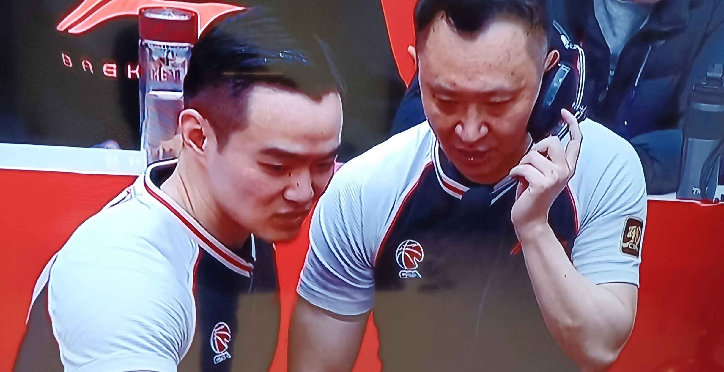 广西队主教练谈比赛失利原因，打算改进，稳步上升