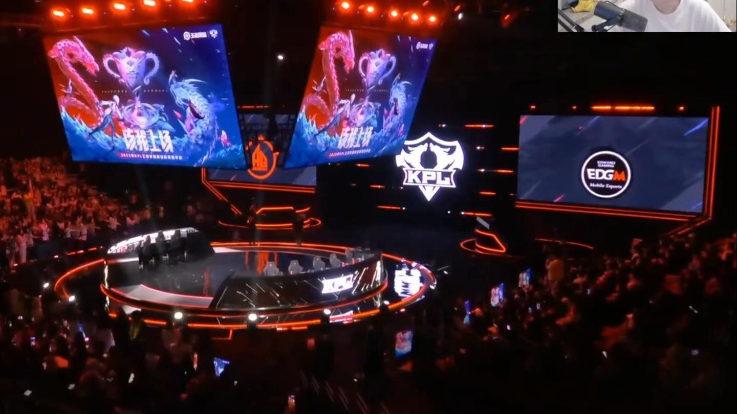 包含BRO轻取HKA，Inspired关键团战开团秒人激烈交锋成都决赛之夜，引爆全场热议的词条