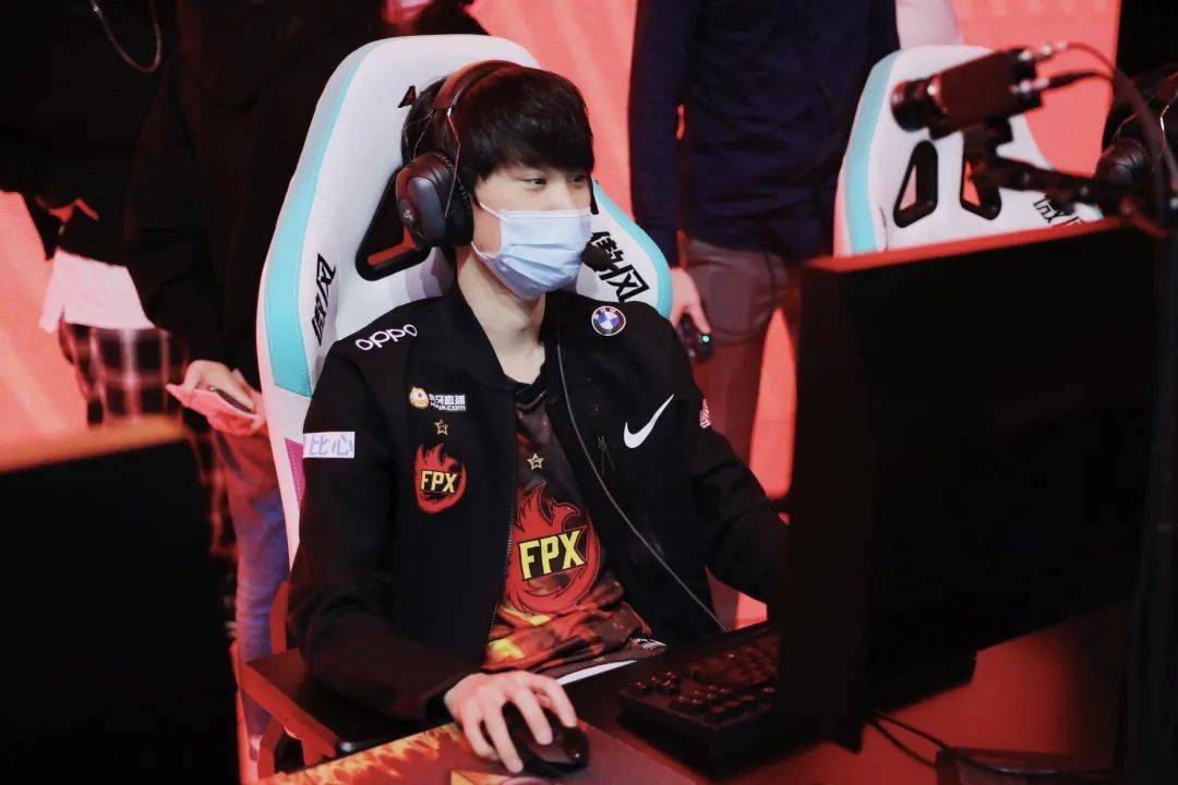 FPX翻盘G2,Chovy极限生还后反打宿命之战全球总决赛,锁定晋级资格 FPX翻盘G2,Chovy极限生还后反打宿命之战全球总决赛,锁定晋级资格