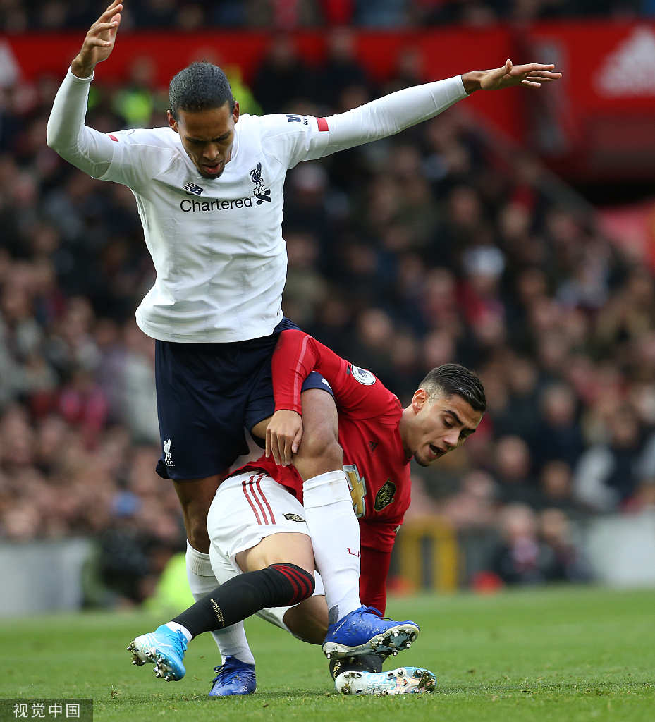 曼联完胜勒沃库森,范戴克刷新纪录的简单介绍 曼联完胜勒沃库森,范戴克刷新纪录的简单介绍