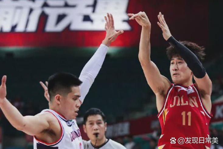 山东队绝杀山西队,王哲林点燃赛场 山东队绝杀山西队,王哲林点燃赛场