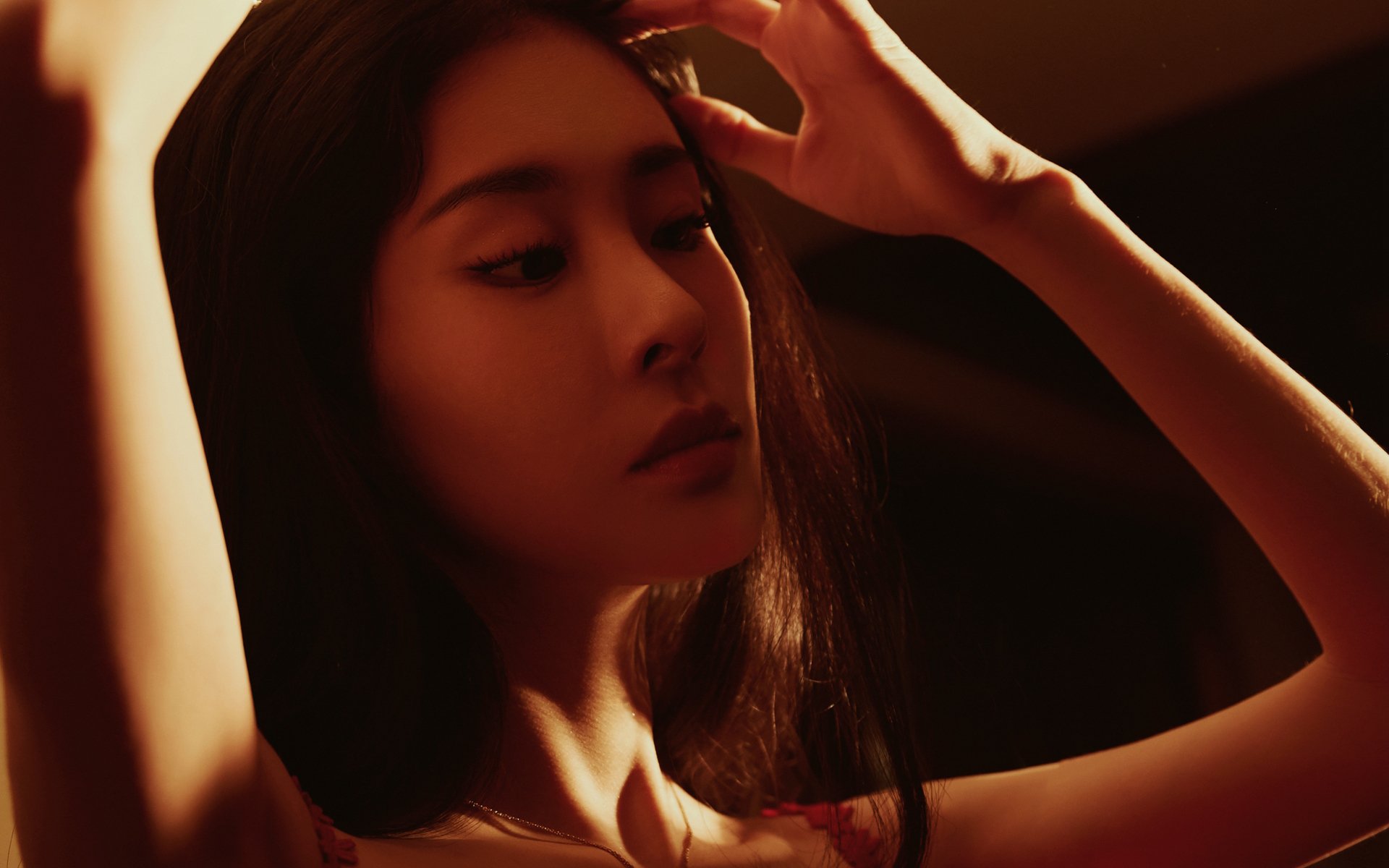 秘鲁足球爆冷胜安哥拉，篮球新星基耶萨季后赛独揽狂澜，跨体育领域的惊喜与统治力