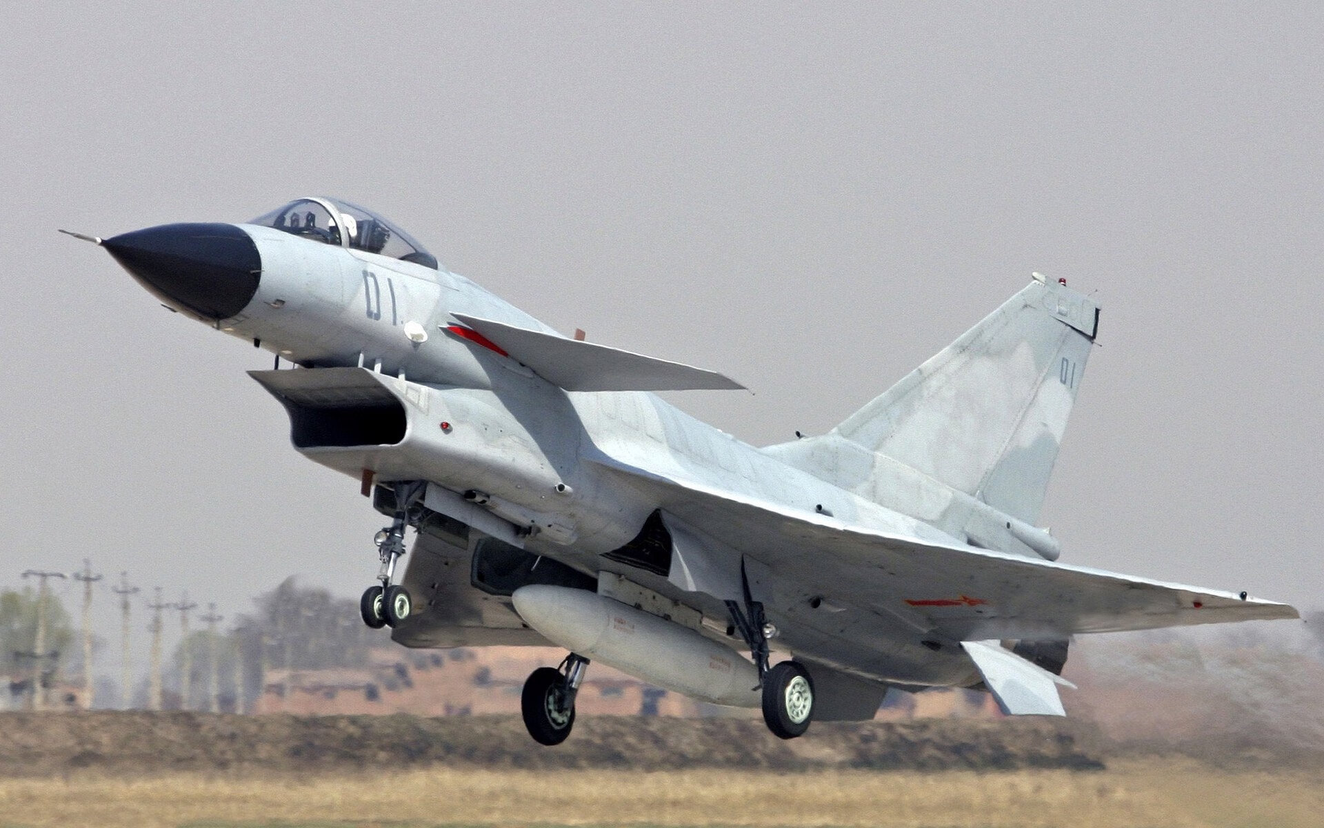 英超争冠焦点战风云再起,深圳队强势崛起,雷霆防线溃不成军